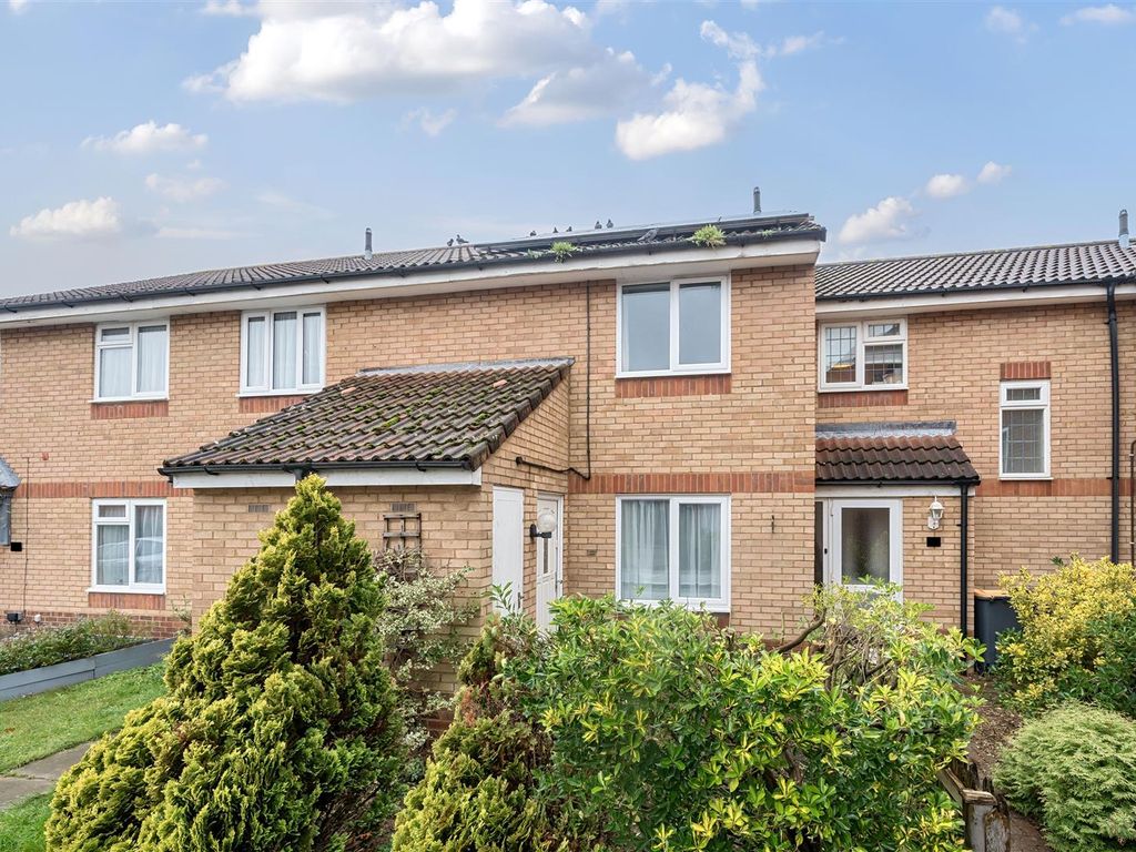 2 bed property for sale in Heather Gardens, Bedford MK41, £240,000 Zoopla