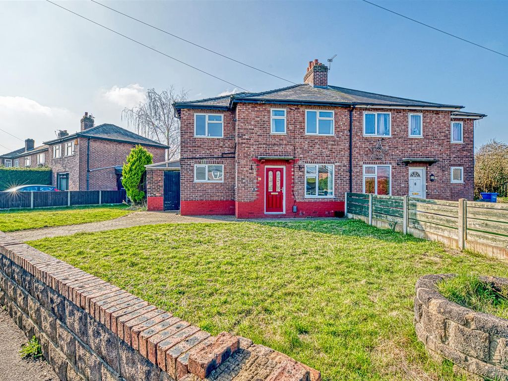 3 bed semidetached house to rent in Brook Avenue, Latchford