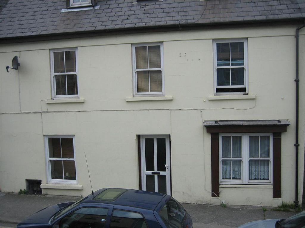 Room to rent in 17 Dew Street, Flat 6, Haverfordwest. SA61 Zoopla