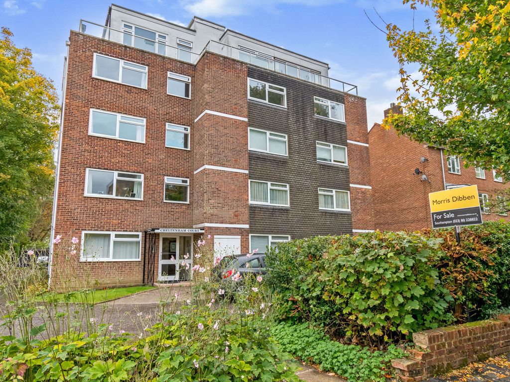 2 bed flat for sale in Winn Road, Southampton SO17 Zoopla