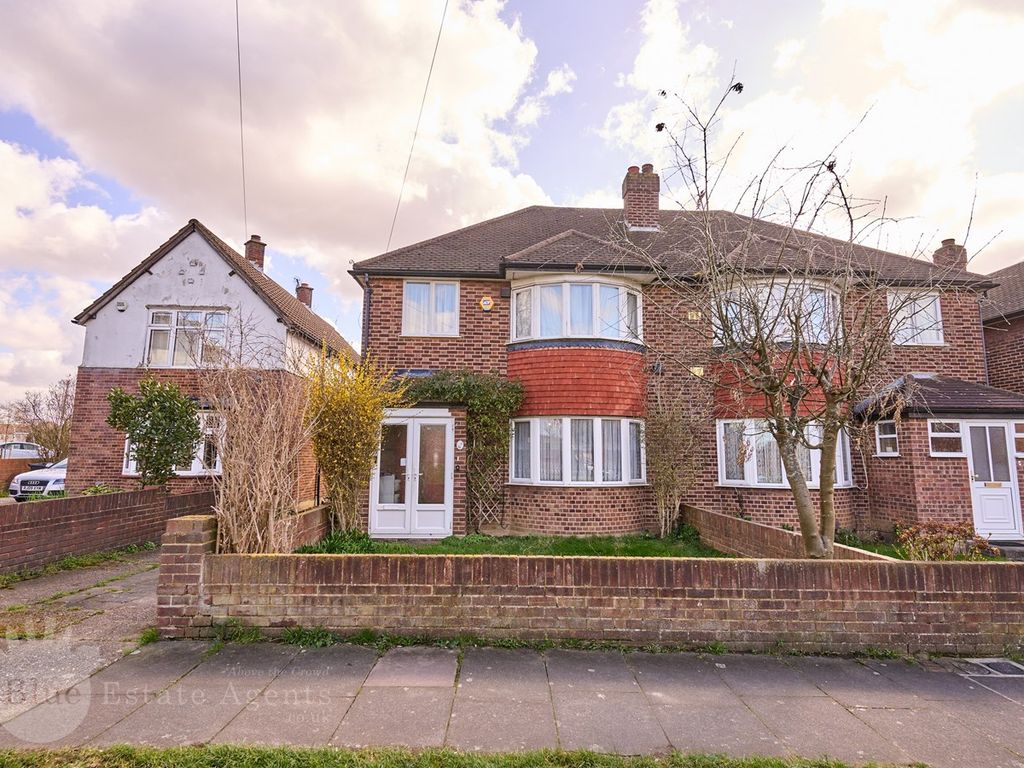 3 bed semidetached house for sale in Pegg Road, Hounslow TW5 Zoopla