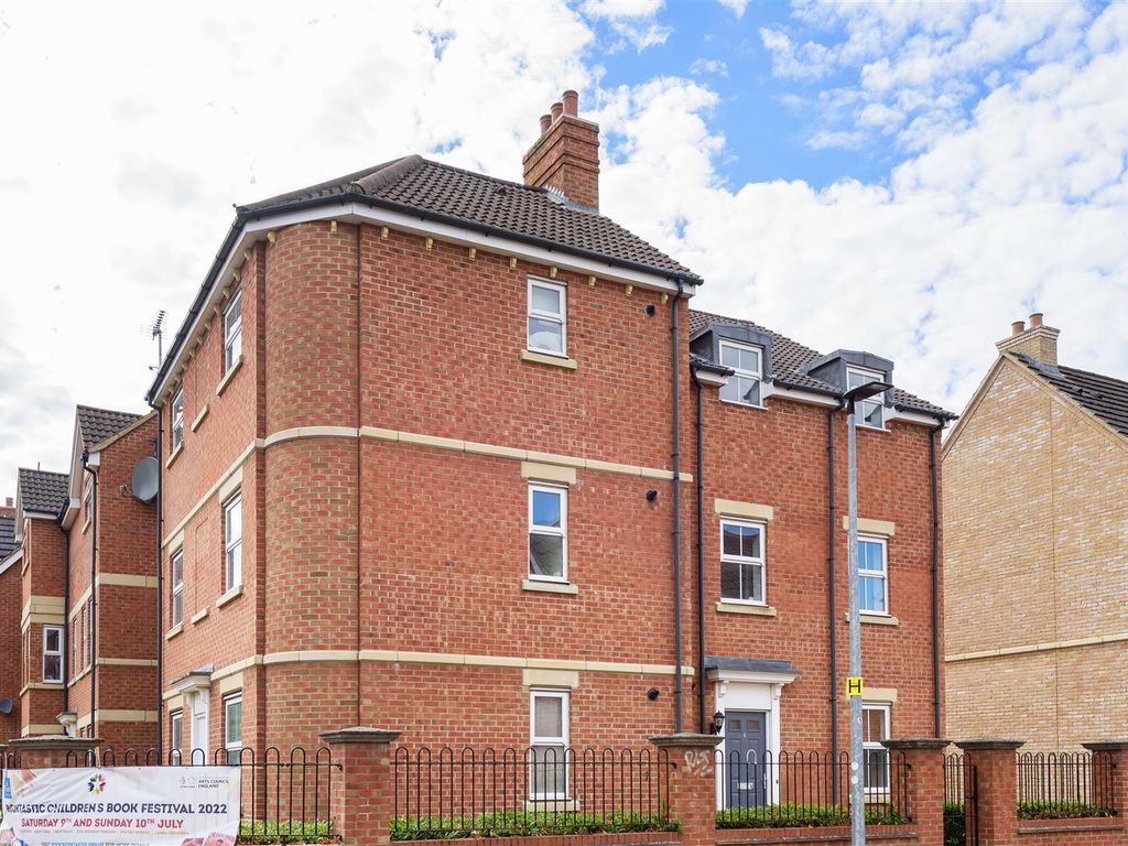 1 bed flat for sale in Appledore Road, Bedford MK40 Zoopla