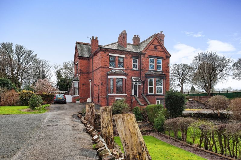 4 bed property for sale in Heath Road, Runcorn WA7 Zoopla