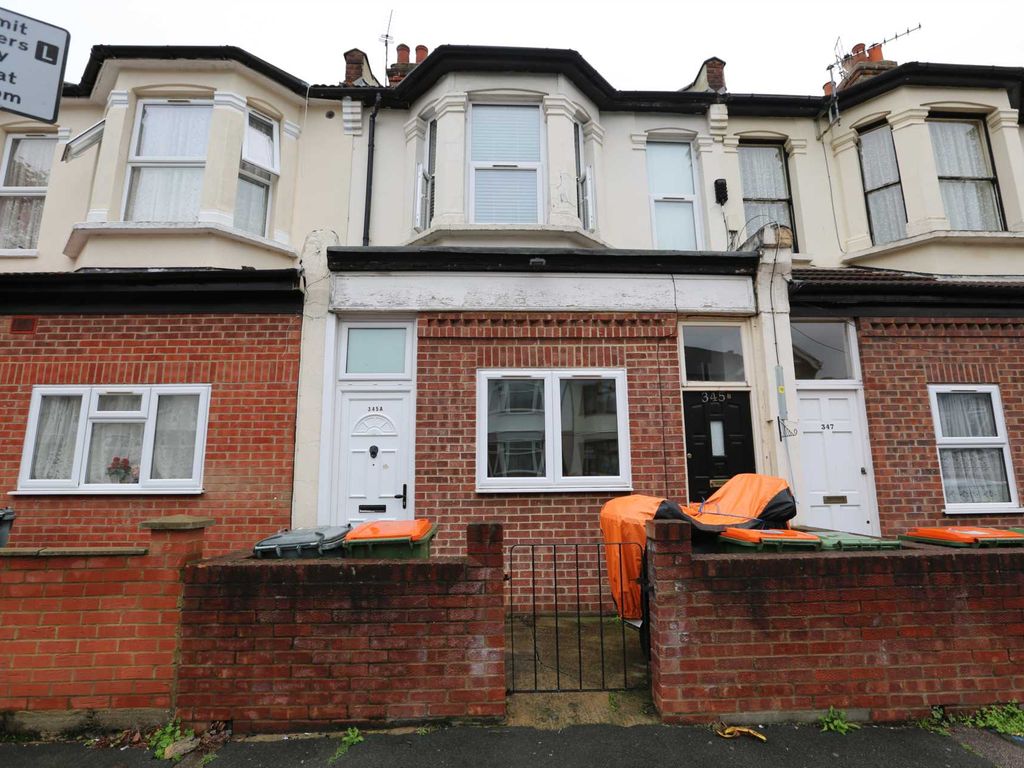 Dersingham Avenue, Manor Park, London E12  