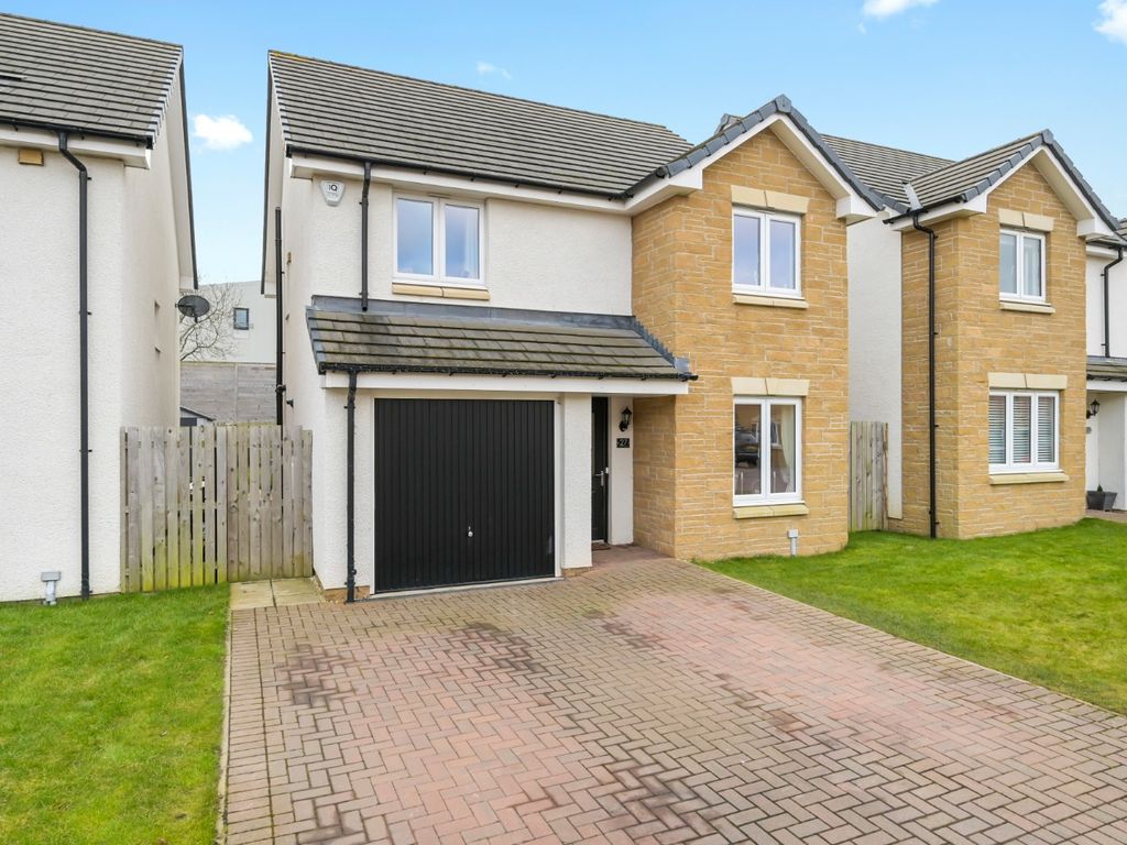 4 bed detached house for sale in Mayflower Gardens, Loanhead EH20, £