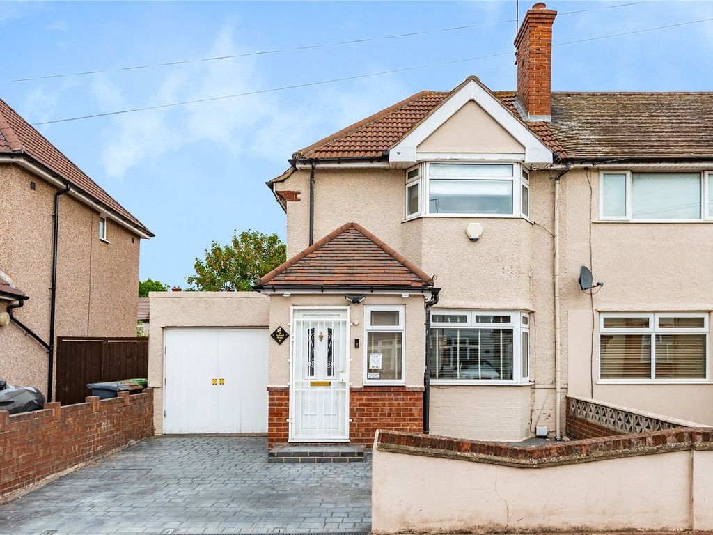 2 bed end terrace house for sale in Orchard Road, Dagenham RM10, £