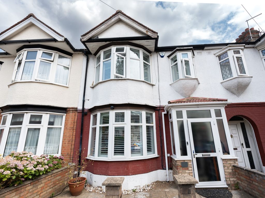3 bed terraced house for sale in Wadham Avenue, London E17 Zoopla