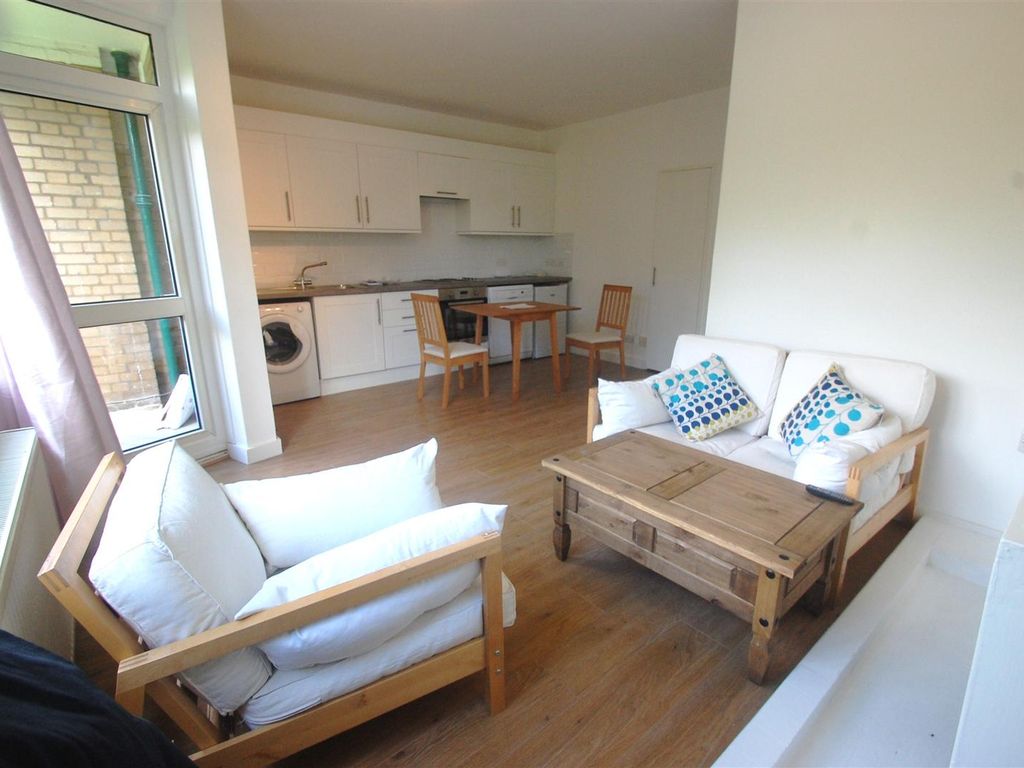 1 bed flat to rent in Windlesham Grove, London SW19 Zoopla