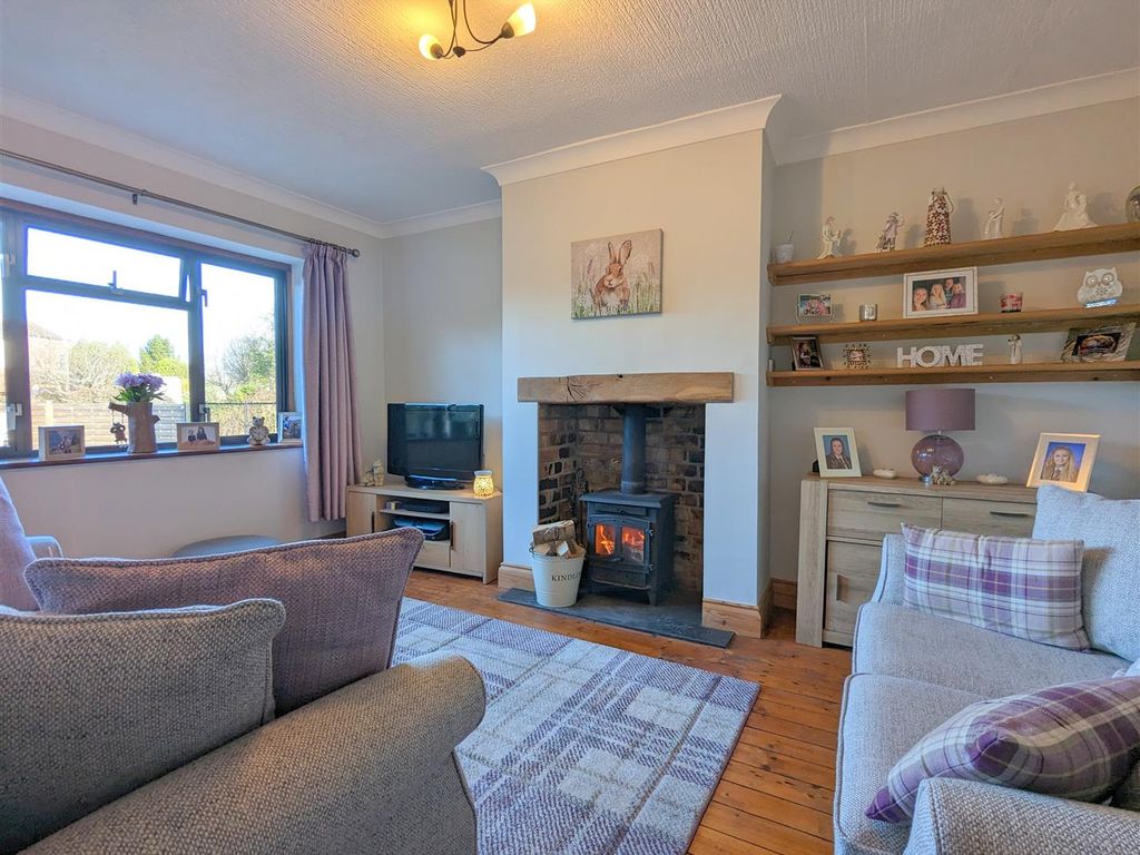 3 bed semidetached house for sale in Rye Street, Birtsmorton, Malvern