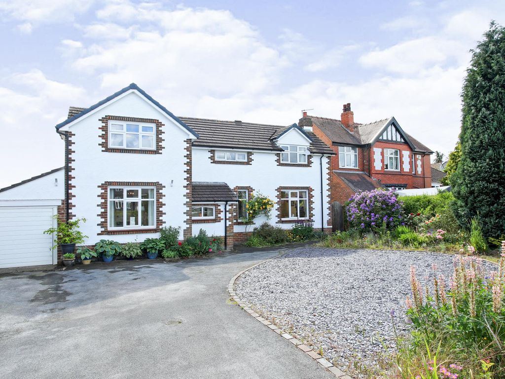 4 bed detached house for sale in Chester Road, Winsford, Cheshire CW7