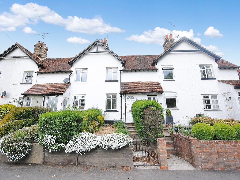 2 bed terraced house to rent in Rye Street, Stortford, Herts