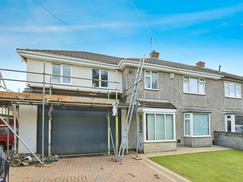 5 bed semidetached house for sale in Bracknell Drive, Alvaston, Derby