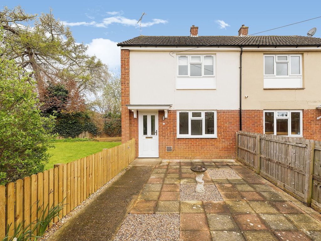2 bed semidetached house for sale in Grenville Road, Buckingham MK18