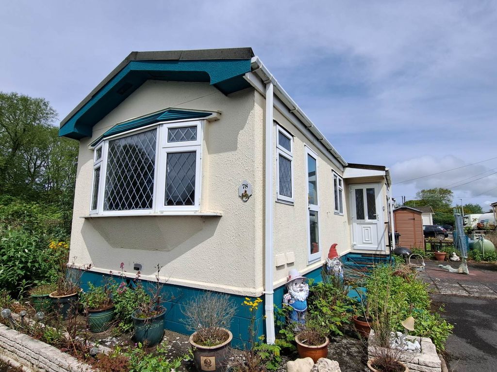 2 bed mobile/park home for sale in Hutton Park, Hutton Moor Lane, West
