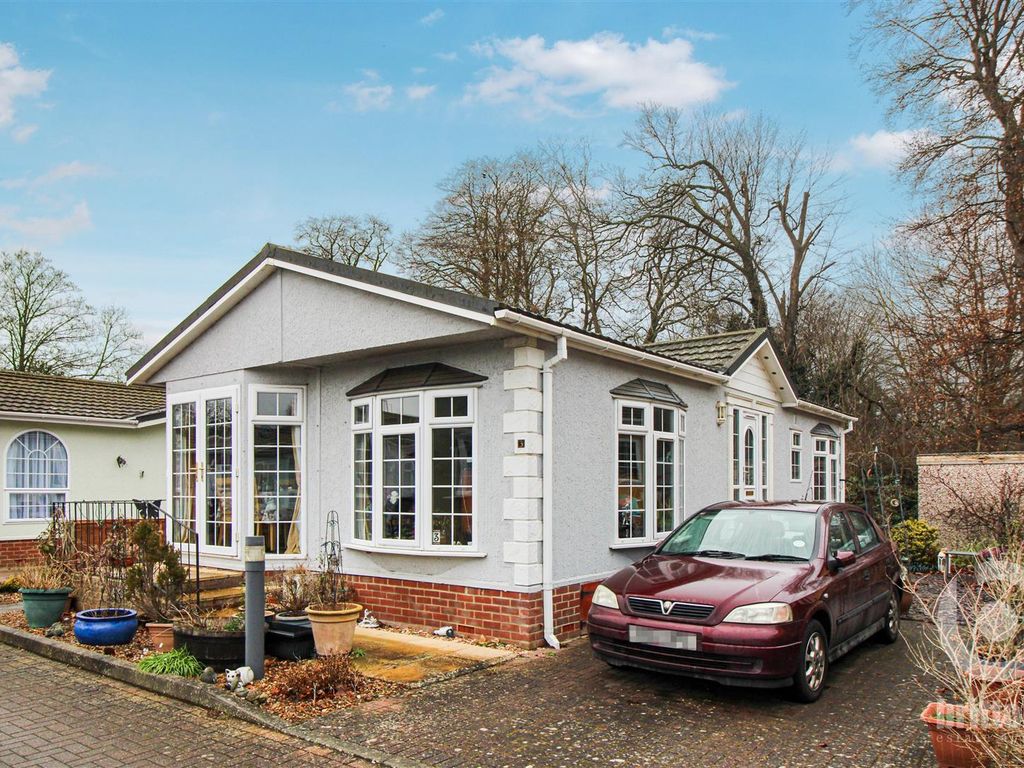 2 bed mobile/park home for sale in Hardwick Bridge Residential Park, Hardwick Road, King's Lynn
