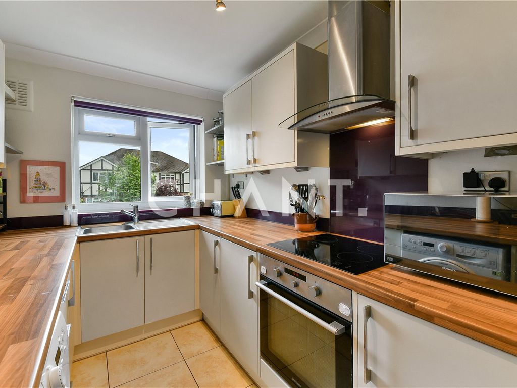 2 bed flat for sale in West Bank, Enfield EN2 Zoopla
