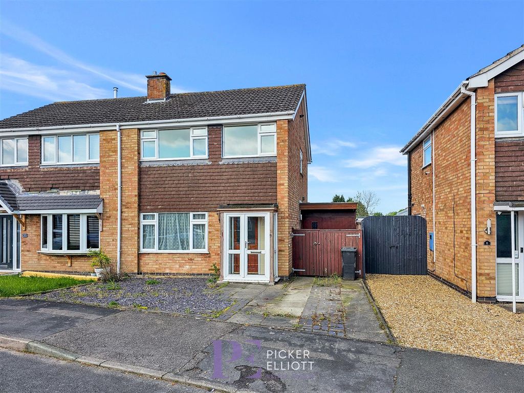 3 bed semidetached house for sale in Wensleydale Avenue, Barwell