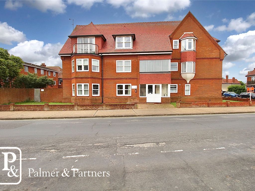 2 bed flat for sale in Orwell Road, Felixstowe, Suffolk IP11, £170,000