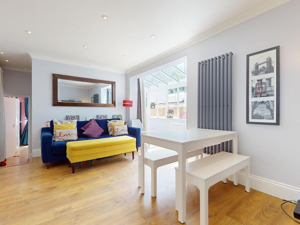 2 bed flat for sale in Gleneagle Road, London SW16, £525,000 Zoopla