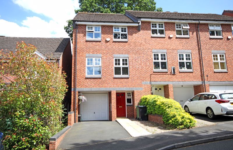 3 bed end terrace house for sale in Fieldfare Road, Stourbridge DY9, £