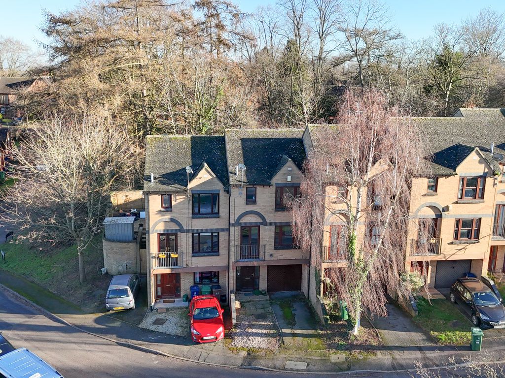 2 bed town house for sale in Green Ridges, Green Ridges Oxford