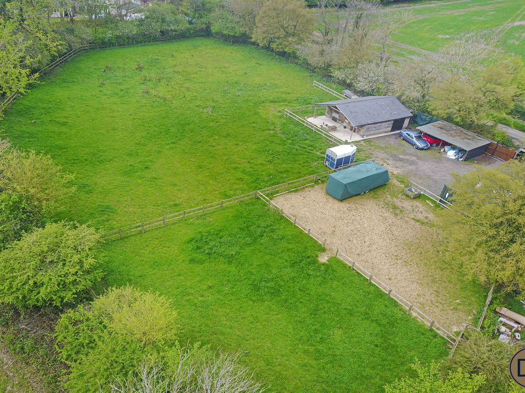 Land for sale in Donkey Hoppit, Toot Hill, Ongar, Essex CM5, £575,000