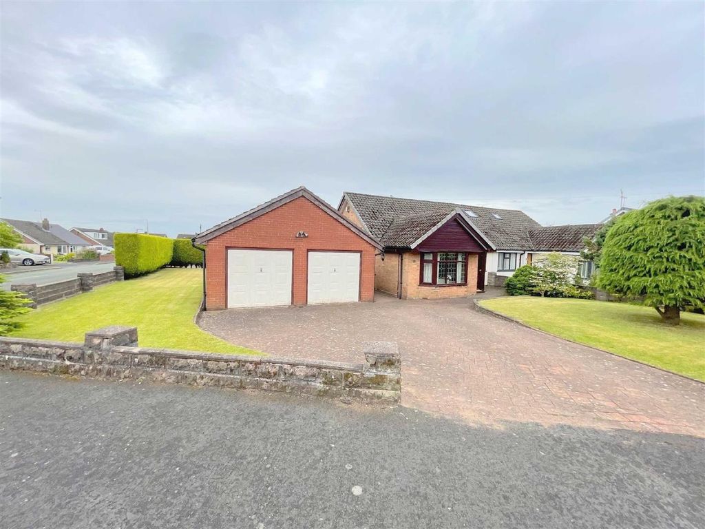 3 bed semidetached bungalow for sale in Johnstone Avenue, Werrington