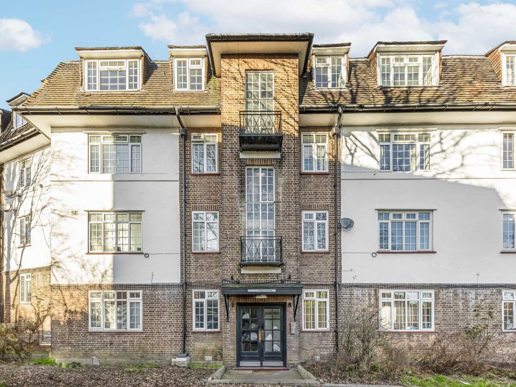 2 bed flat for sale in Perry Vale, London SE23, £425,000 Zoopla