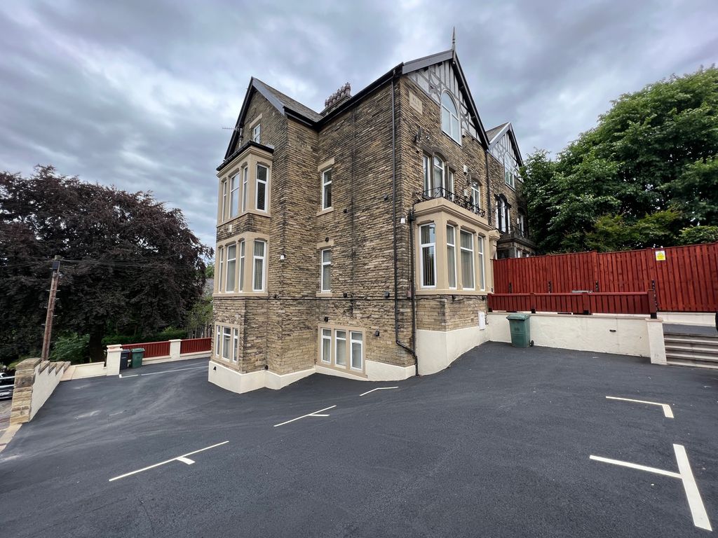 2 bed flat to rent in K L S Apartments, Shipley, West Yorkshire BD18, £