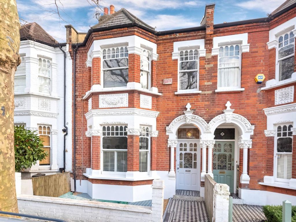 Niton Street, Fulham, London SW6  