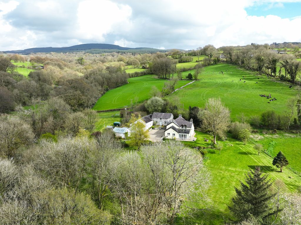 5 bed detached house for sale in Llanfair Clydogau, Lampeter SA48, £