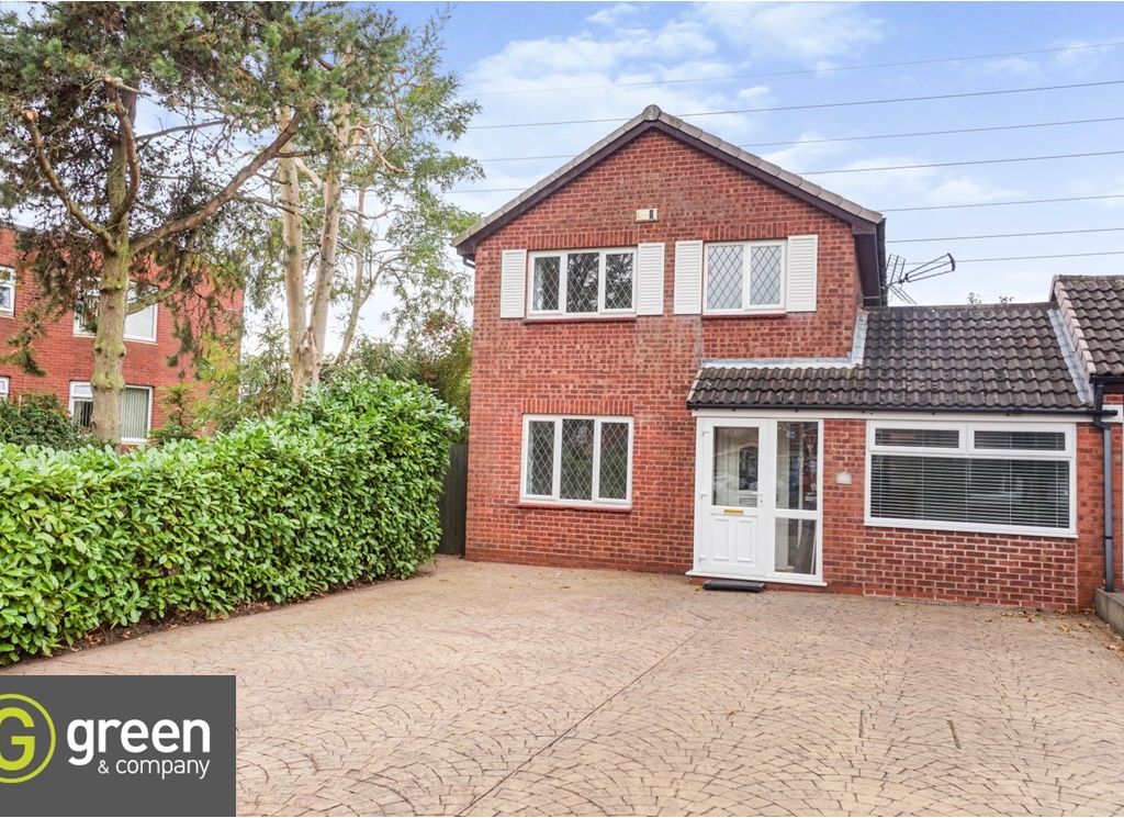 4 bed detached house for sale in Berryfields Road, Walmley, Sutton