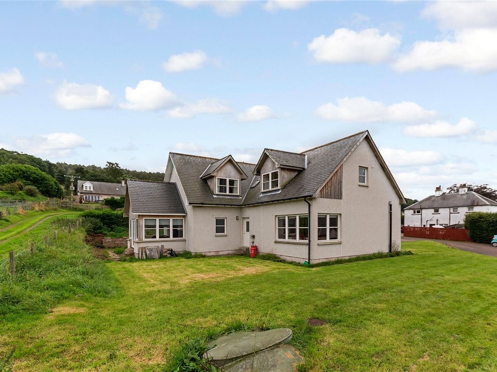 5 bed detached house for sale in Finavon, Forfar, Angus DD8, £345,000