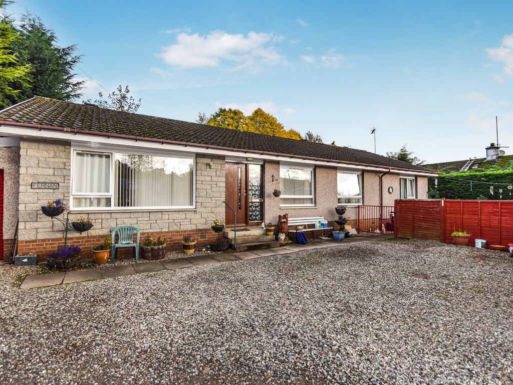 5 bed detached bungalow for sale in Balmoral Road, Rattray, Blairgowrie