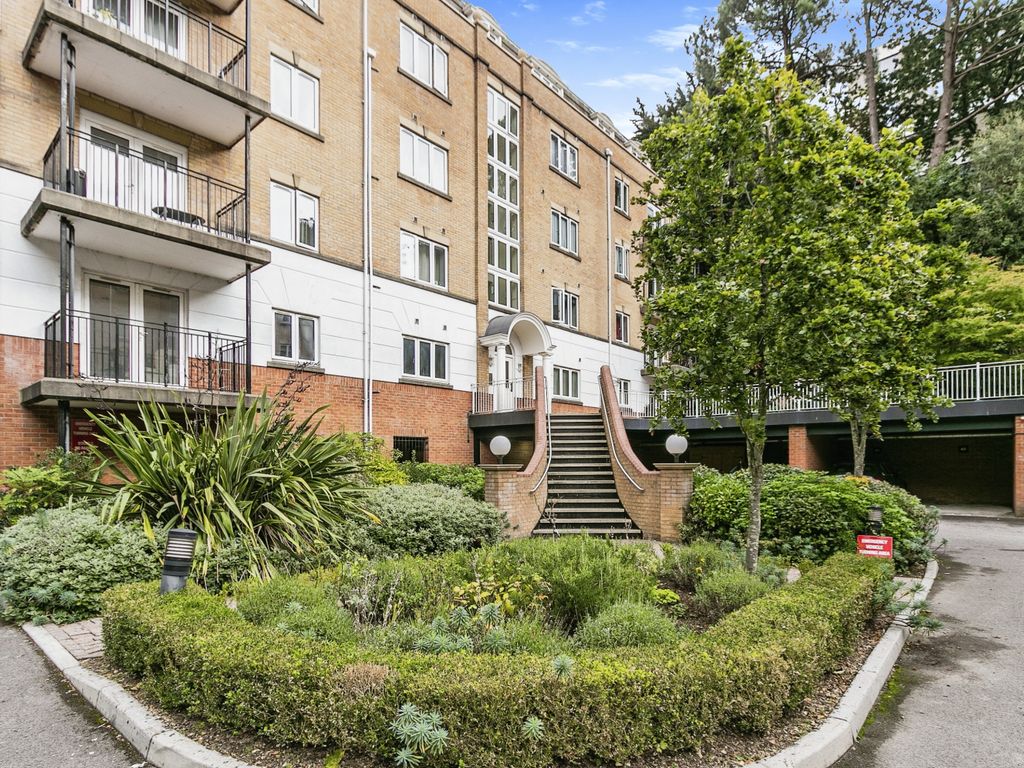 2 bed flat for sale in St. Peters Road, Bournemouth BH1, £250,000 Zoopla