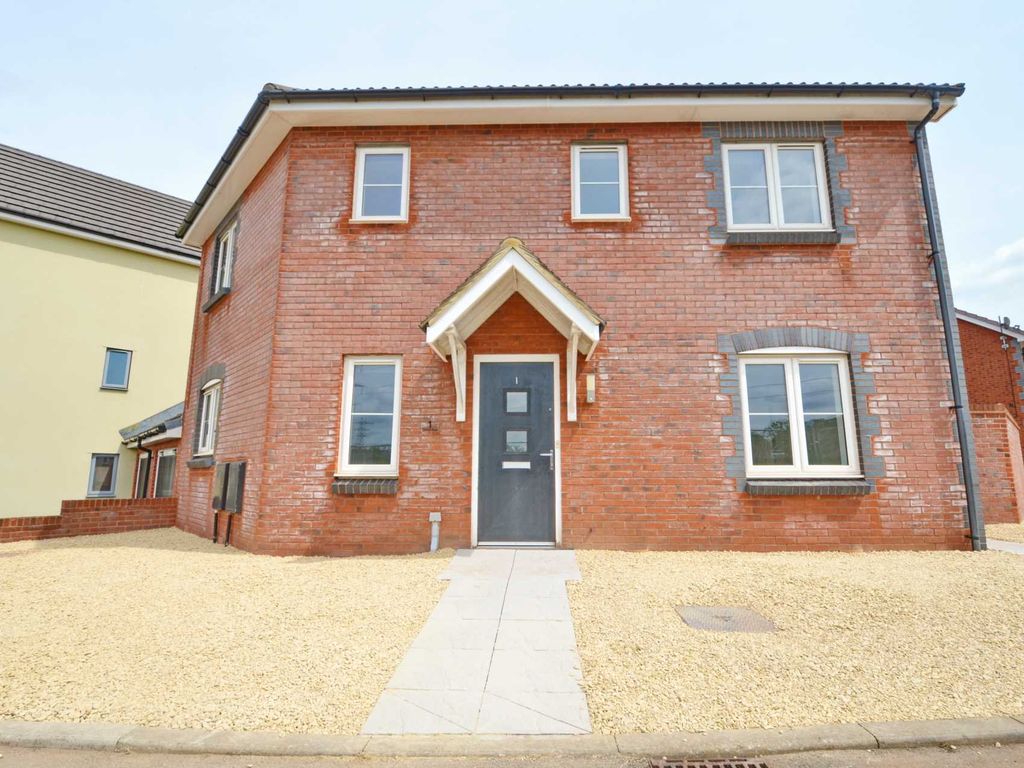 4 bed semidetached house to rent in Harding Road, Bristol BS34, £3,100