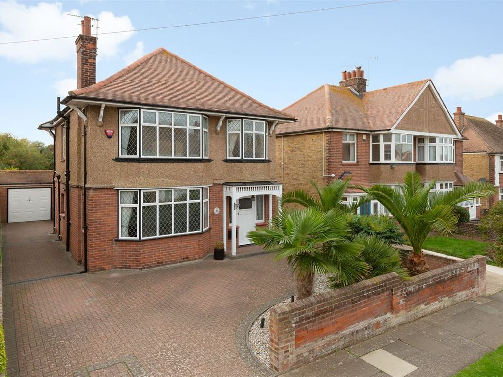 4 bed detached house for sale in Grove Gardens, Margate CT9 Zoopla