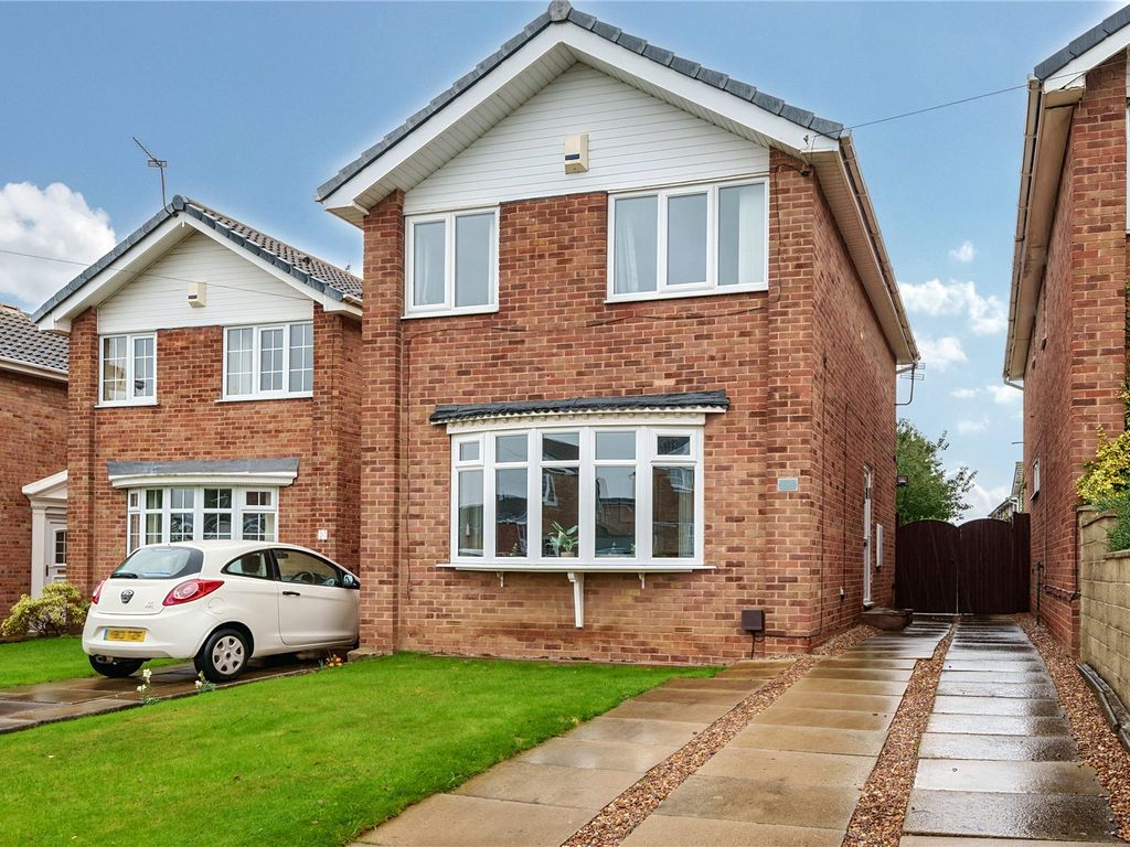 3 bed detached house for sale in Stone Brig Lane, Rothwell, Leeds, West