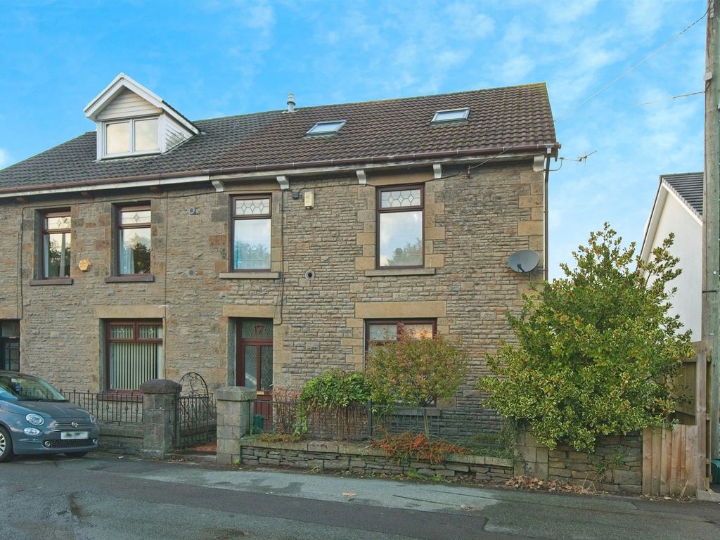 6 bed semidetached house for sale in Coedpenmaen Road, Trallwn