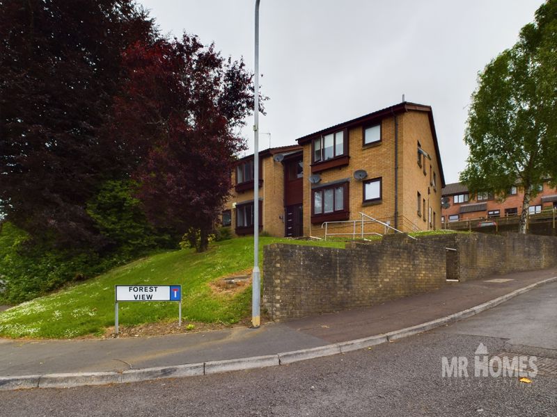 1 bed flat for sale in Forest View, Fairwater, Cardiff CF5, £50,000