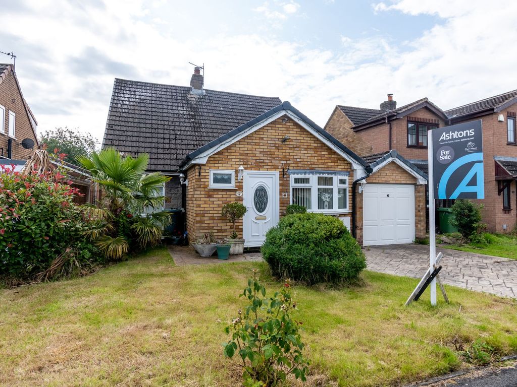 3 bed detached bungalow for sale in Waltham Avenue, Glazebury WA3, £