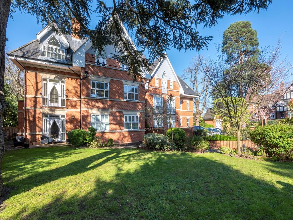 2 bed flat for sale in Ellesmere Road, Weybridge KT13 Zoopla