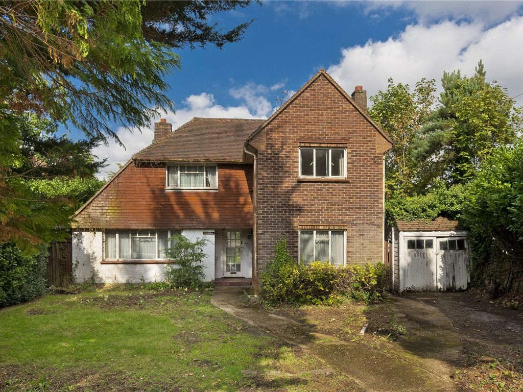 Pine Grove, Weybridge, Surrey KT13  