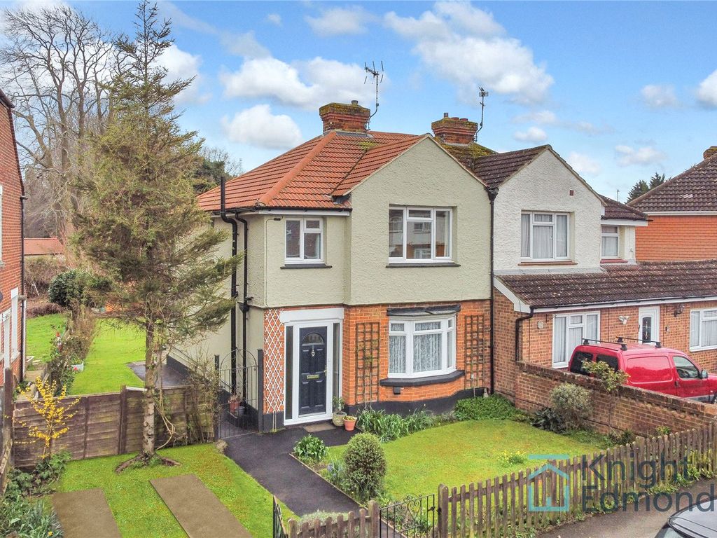 3 bed semidetached house for sale in Mangravet Avenue, Maidstone, Kent ME15 Zoopla
