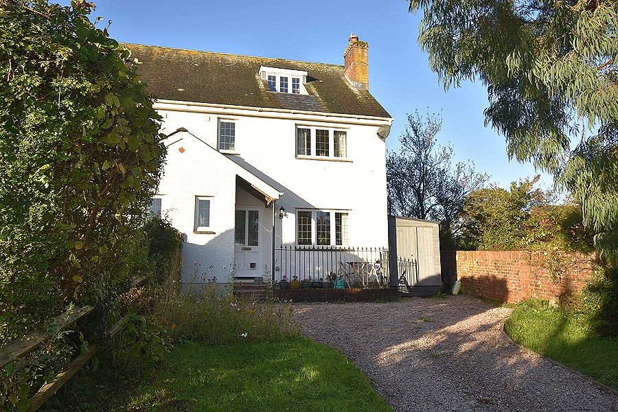 4 bed semidetached house for sale in Exminster, Exeter EX6, £450,000