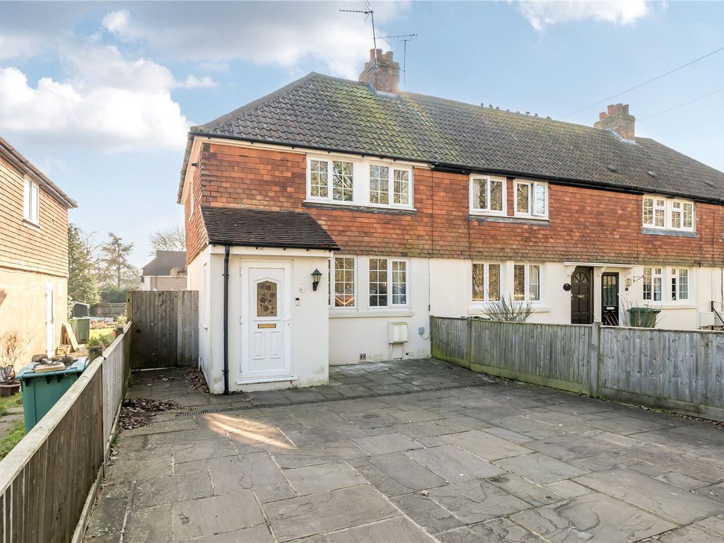 3 bed end terrace house for sale in Rye Lane, Dunton Green, Sevenoaks
