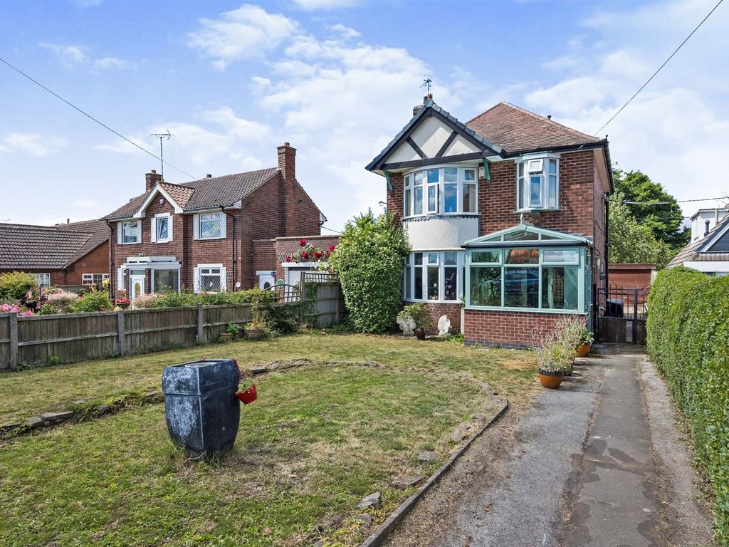 3 bed detached house for sale in Moor Road, Papplewick, Nottingham NG15