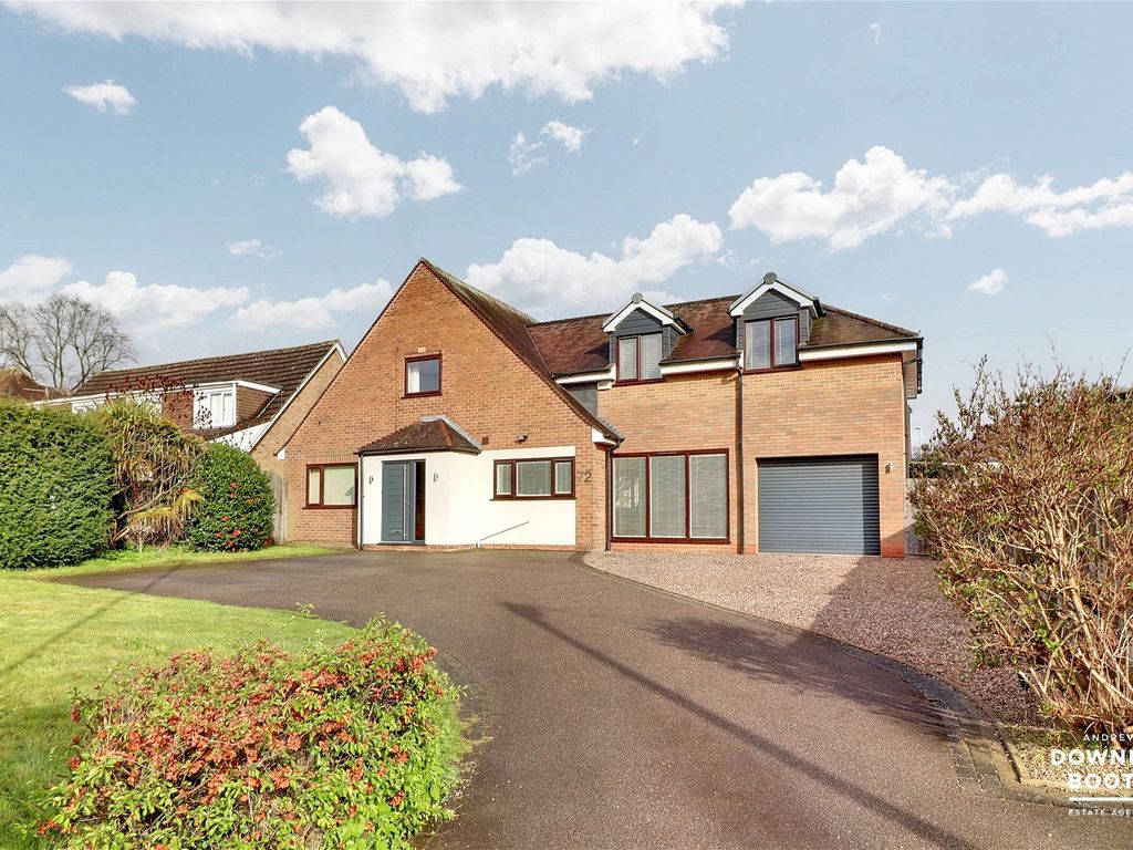4 bed detached house for sale in Walsall Road, Lichfield WS13, £800,000