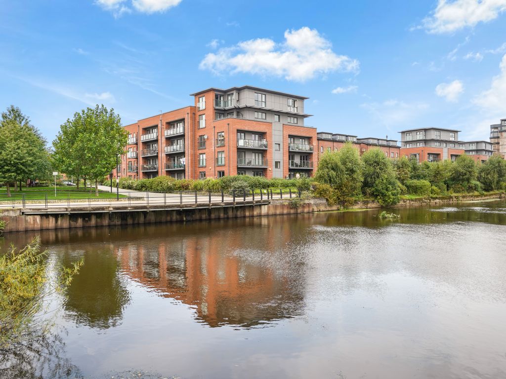 2 bed flat for sale in Aire Quay, H2010, Hunslet, Leeds LS10, £190,000 Zoopla