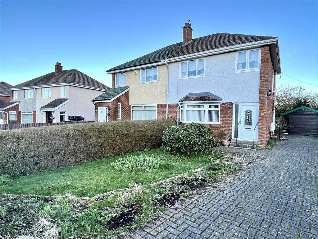 3 bed semidetached house for sale in Greenhall Place, Blantyre